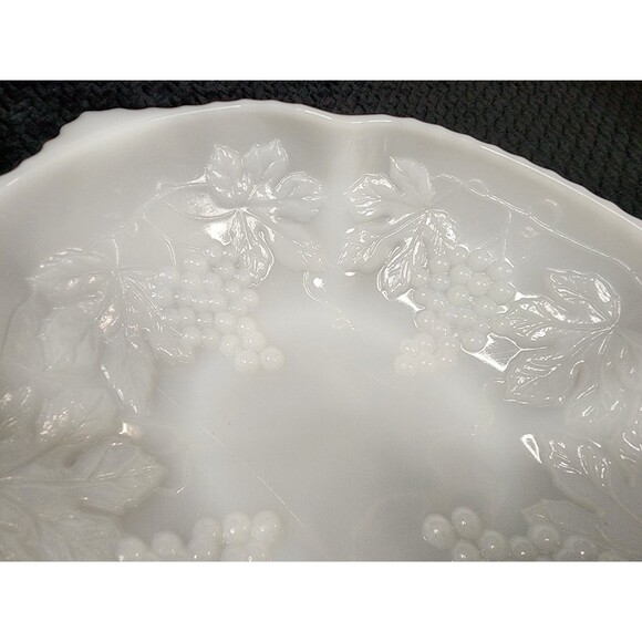 Indiana Glass Milk Glass Harvest/Grapevine Bowl – 1970s Made in USA - Picture 5 of 9